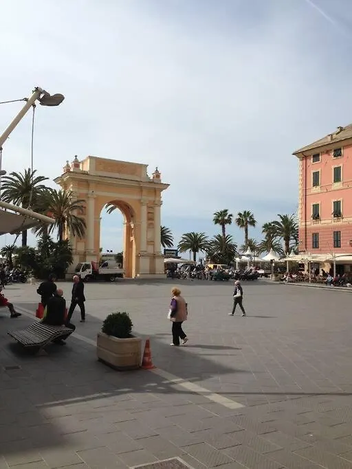 Appartamento A Due Passi Dal Mare Finale Ligure Apartment